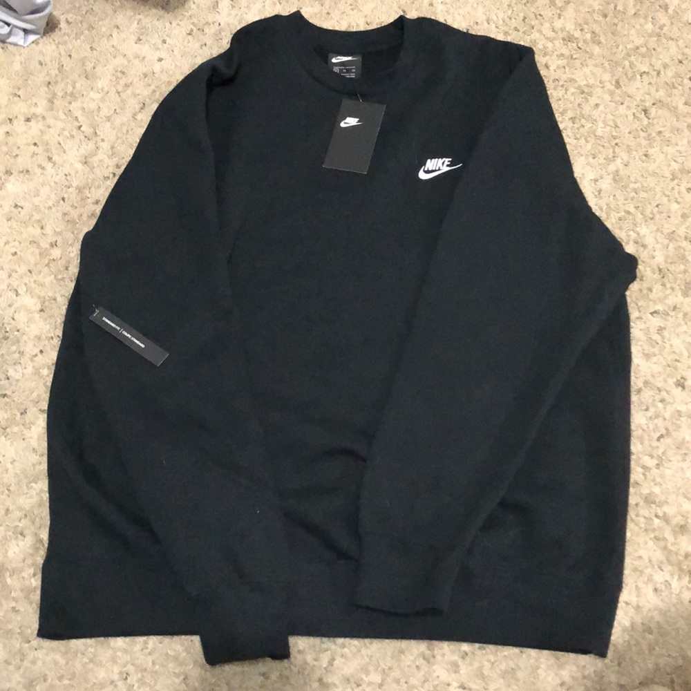 Black Nike sweatshirt